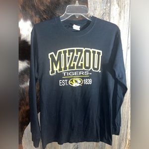 Mizzou tigers size small black long sleeve graphic print tee